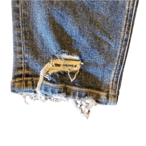 Flying Monkey Light/Medium Wash High Rise Boyfriend Straight Leg Jeans Size 30 - Picture 4 of 16